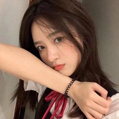 好女三头瞒